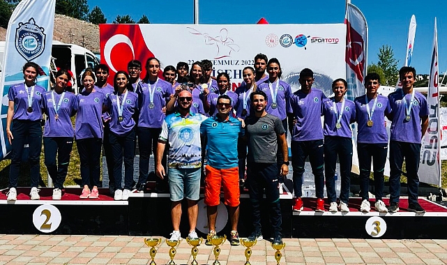 Büyükşehir Belediye spordan Kano sporları dalında madalya show