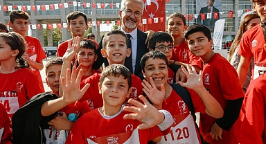 Cumhuriyet için koştular