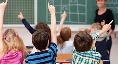 İlkokul, ortaokul, lise ve okul öncesi eğitimde 2023-2024 Eğitim ve Öğretim Yılı'nın ilk ders zili çaldı. 