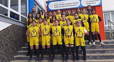Kayra Yemek Sportif Faaliyetlerde Gençlerin Yanında…