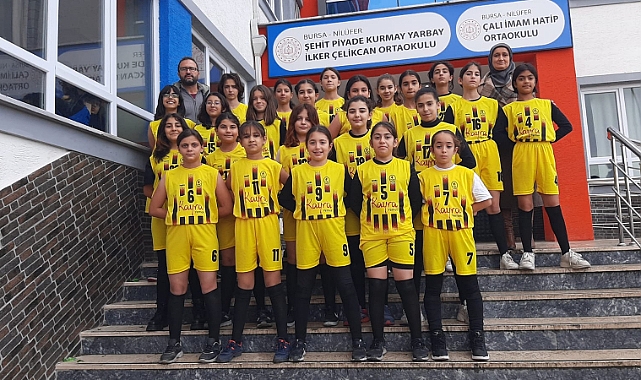 Kayra Yemek Sportif Faaliyetlerde Gençlerin Yanında…