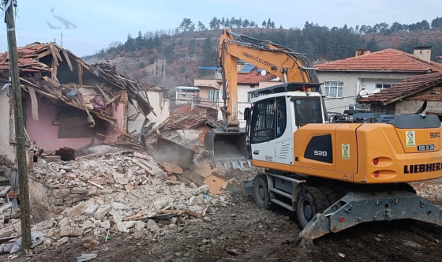 Osmangazi'de Metruk Bina Yıkımları Hız Kazandı