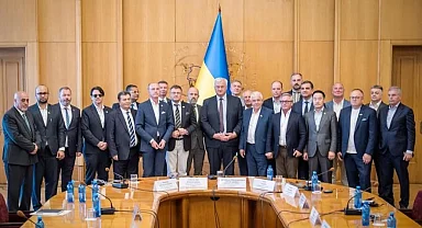 Ukrayna'da fahri konsoloslar 'güç birliği' için buluştu