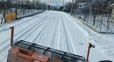 Bursa Osmangazi’nin yüksek kesimlerinde kar nöbeti